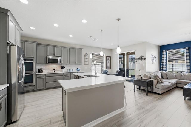 1114 FOUNTAIN COIN LOOP, Orlando, FL 32828