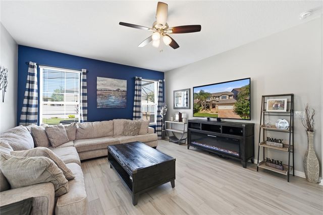 1114 FOUNTAIN COIN LOOP, Orlando, FL 32828