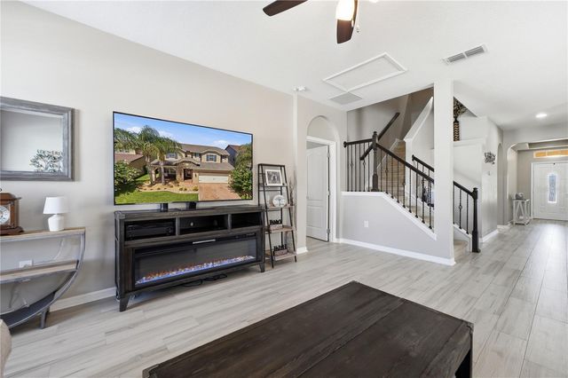 1114 FOUNTAIN COIN LOOP, Orlando, FL 32828