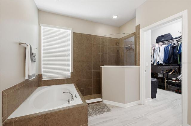 1114 FOUNTAIN COIN LOOP, Orlando, FL 32828