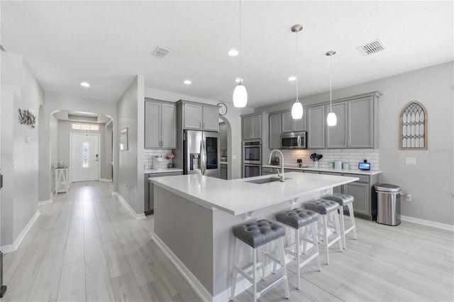 1114 FOUNTAIN COIN LOOP, Orlando, FL 32828