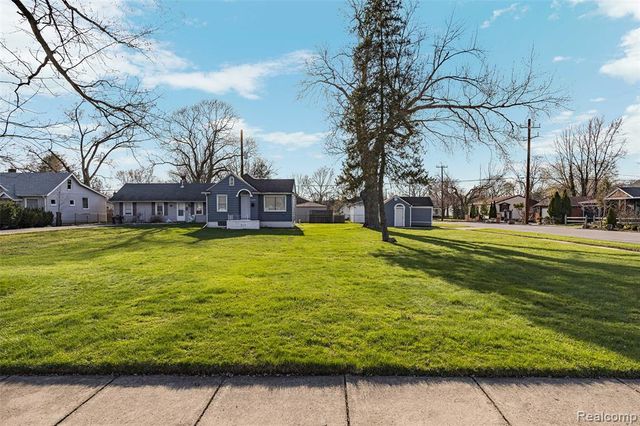 19205 Wakenden, Redford, MI 48240