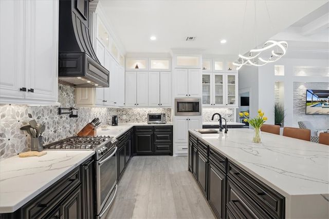 6901 Sir Lancelot St, Corpus Christi, TX 78413