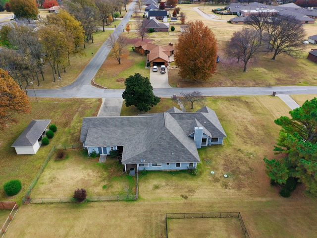 1119 Rolling Oaks Rd Road, Grove, OK 74344