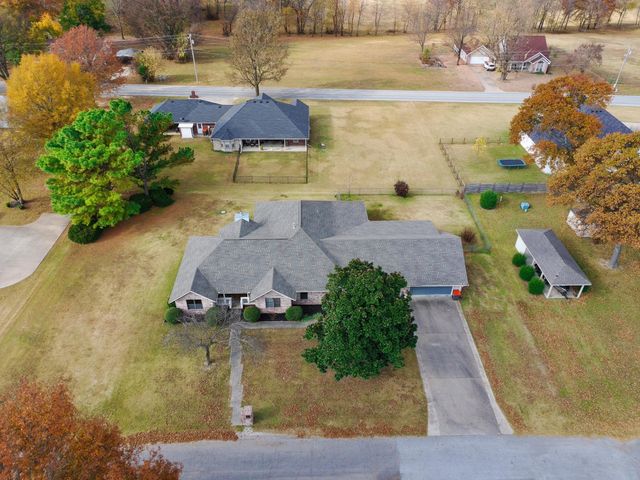 1119 Rolling Oaks Rd Road, Grove, OK 74344