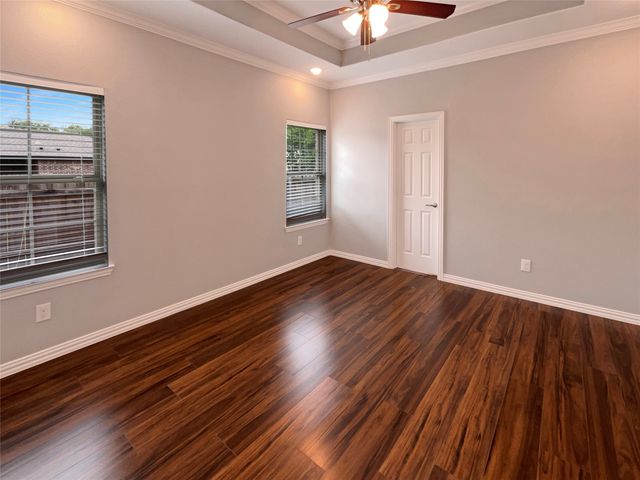 809 Merriot Street, Ennis, TX 75119