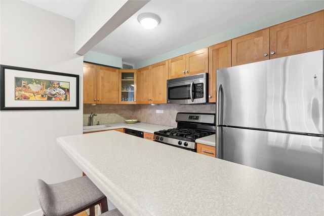 301 E 69th Street 4C, New York (manhattan), NY 10021