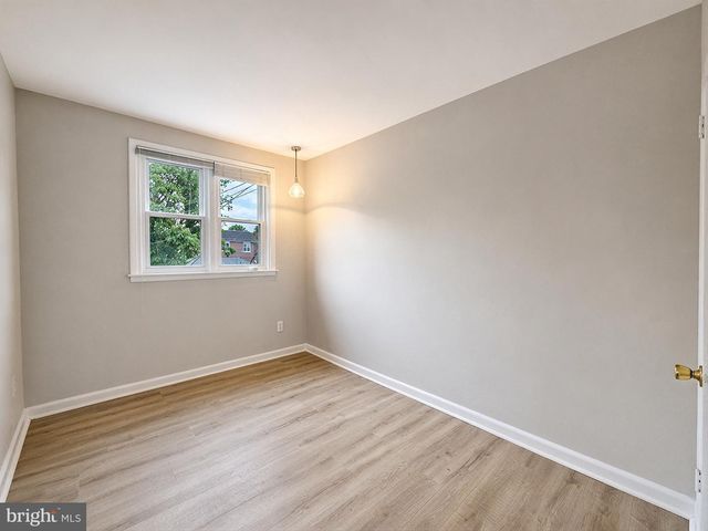 1162 GLENN ST, Philadelphia, PA 19115