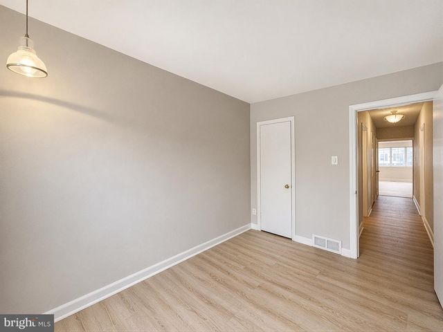 1162 GLENN ST, Philadelphia, PA 19115