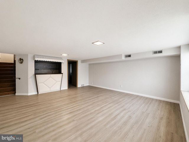 1162 GLENN ST, Philadelphia, PA 19115