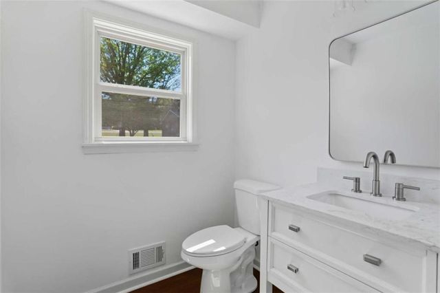 910 Kite Lake Trail, Fayetteville, GA 30214