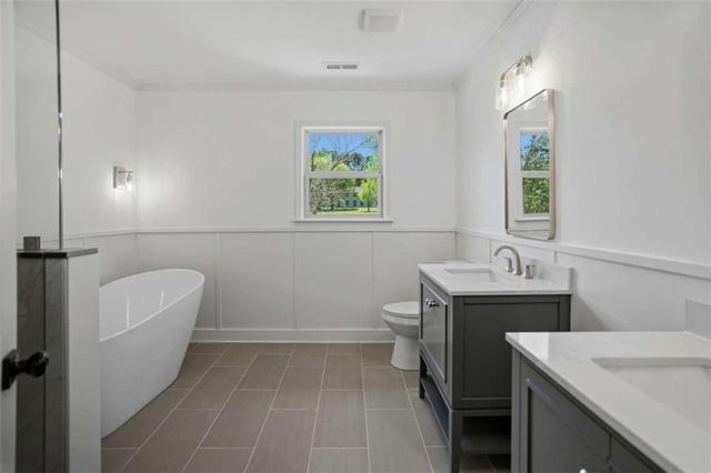 910 Kite Lake Trail, Fayetteville, GA 30214