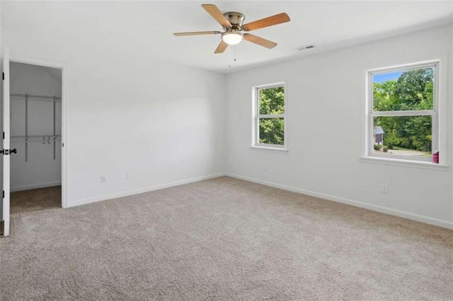 910 Kite Lake Trail, Fayetteville, GA 30214