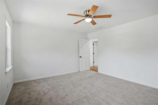 910 Kite Lake Trail, Fayetteville, GA 30214