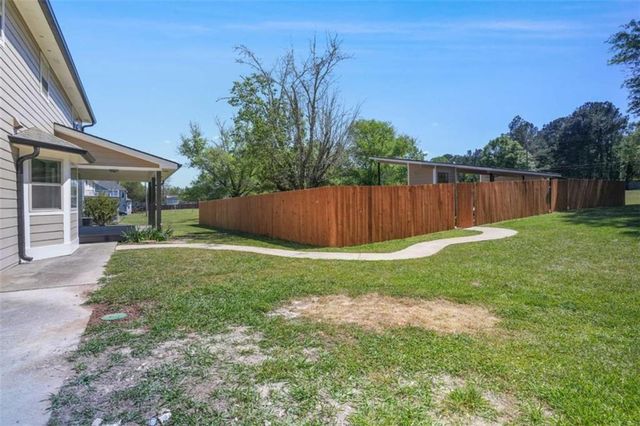 910 Kite Lake Trail, Fayetteville, GA 30214