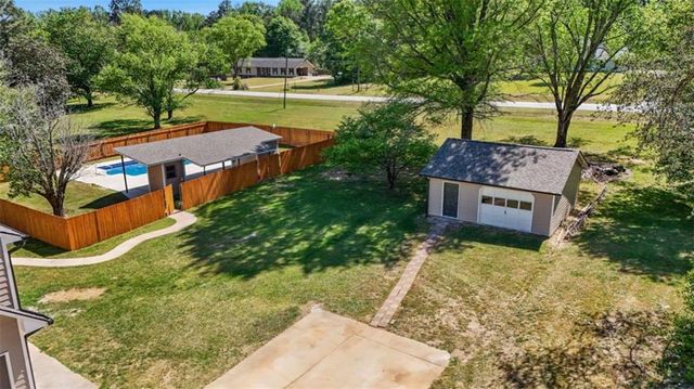 910 Kite Lake Trail, Fayetteville, GA 30214