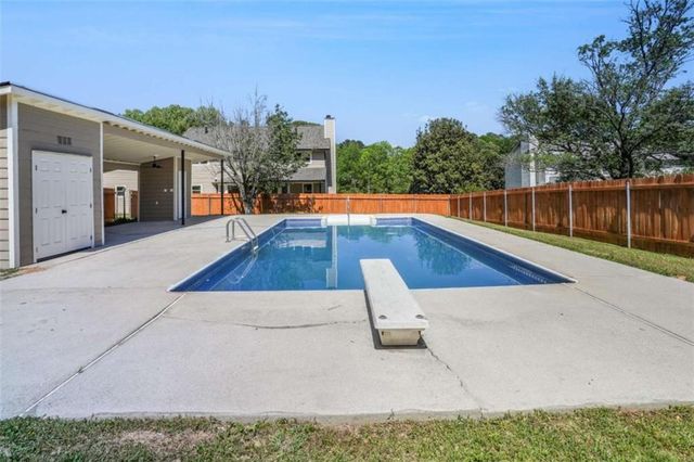 910 Kite Lake Trail, Fayetteville, GA 30214