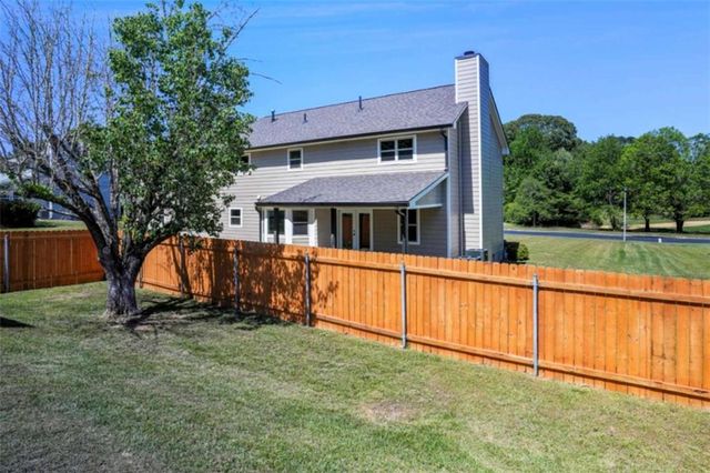 910 Kite Lake Trail, Fayetteville, GA 30214