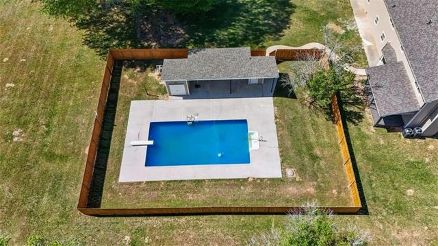 910 Kite Lake Trail, Fayetteville, GA 30214