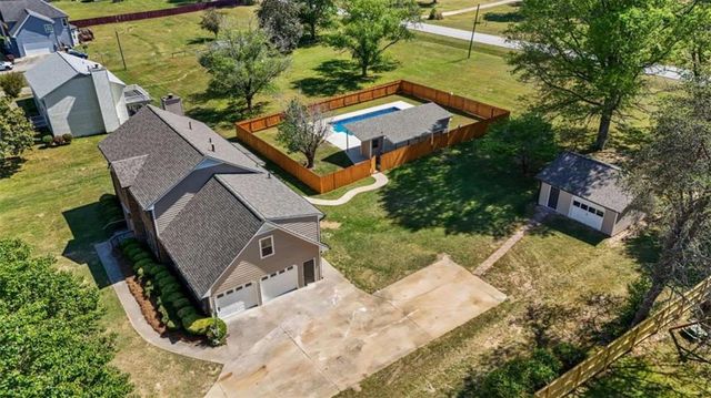 910 Kite Lake Trail, Fayetteville, GA 30214