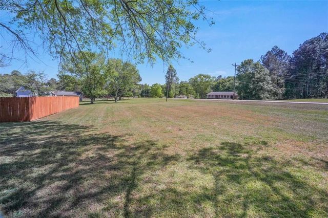 910 Kite Lake Trail, Fayetteville, GA 30214