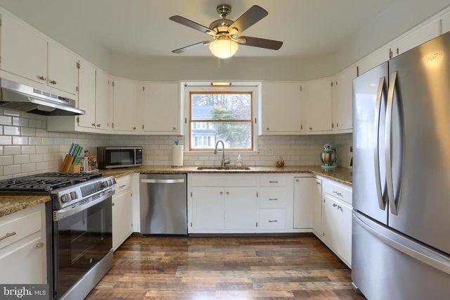 227 N 17TH ST, Camp Hill, PA 17011