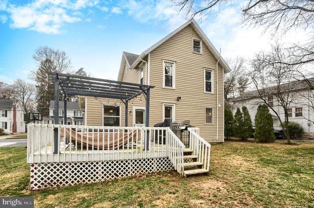 227 N 17TH ST, Camp Hill, PA 17011