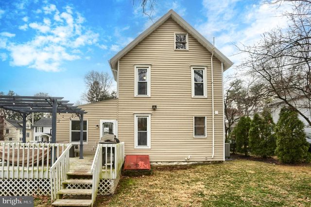 227 N 17TH ST, Camp Hill, PA 17011