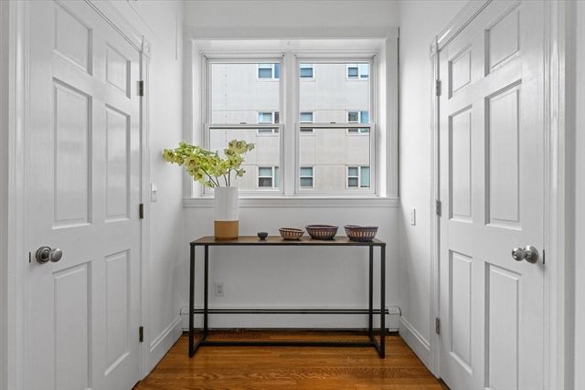 203 Saint Botolph 3, Boston, MA 02115