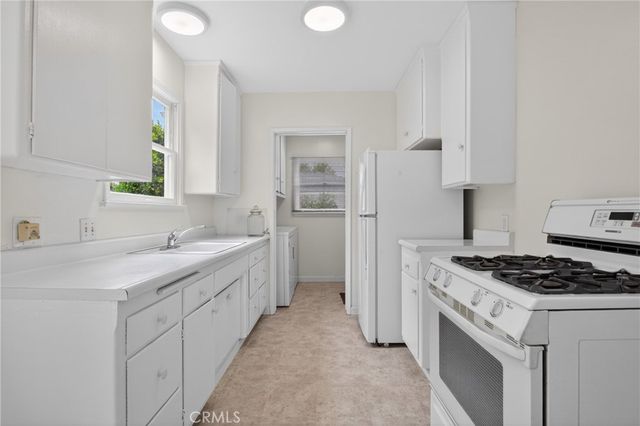 10542 White Oak Avenue, Granada Hills, CA 91344