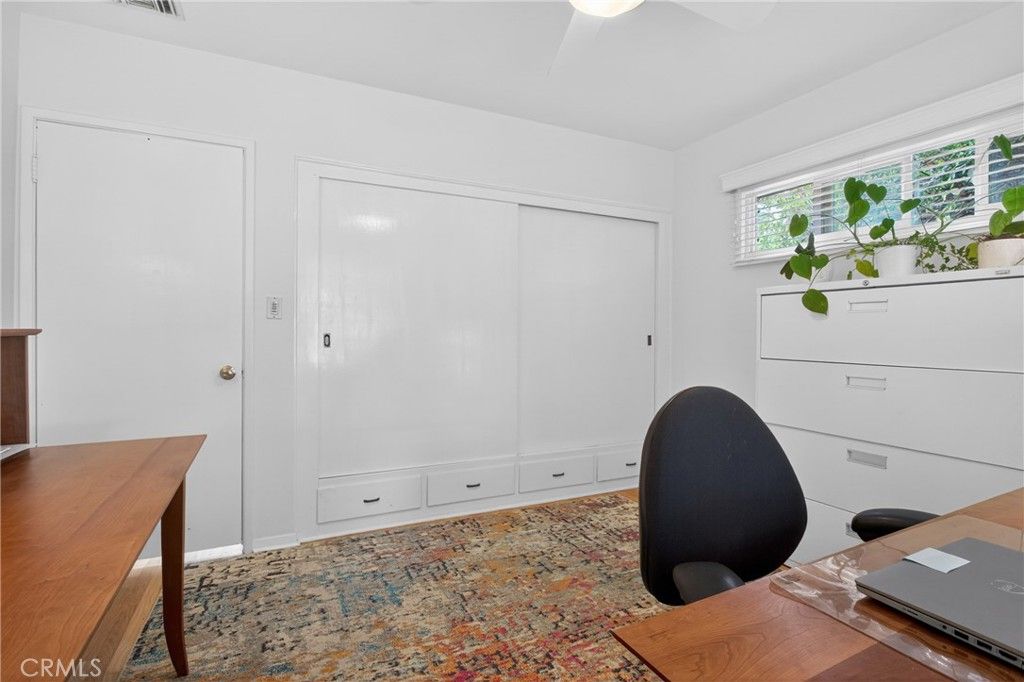 Image 26 of property listing at 10542 White Oak Avenue, Granada Hills, CA 91344