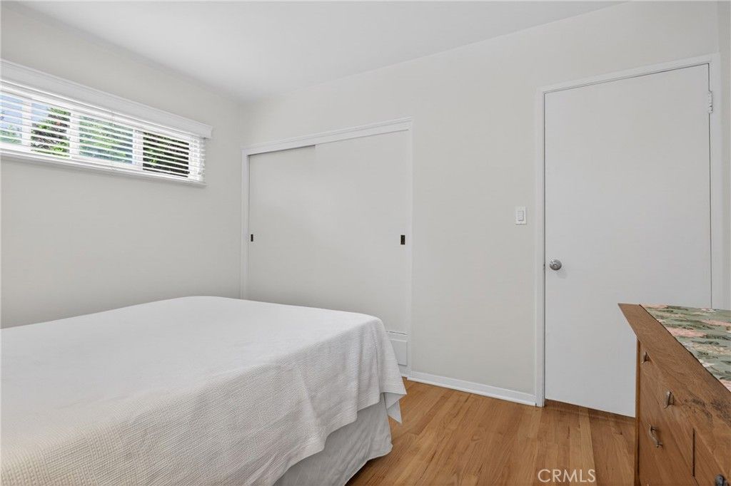 Image 29 of property listing at 10542 White Oak Avenue, Granada Hills, CA 91344