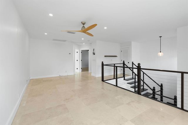 1484 Via Del Sol, Jupiter, FL 33477