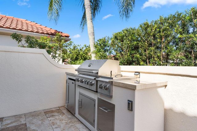 1484 Via Del Sol, Jupiter, FL 33477