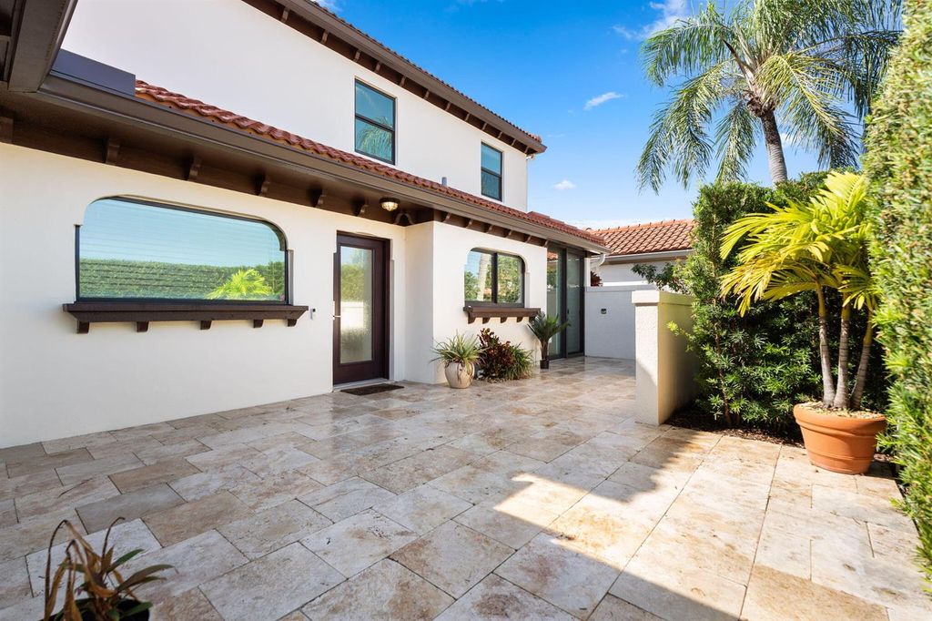 1484 Via Del Sol, Jupiter, FL 33477