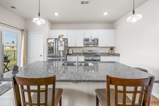 548 Hogwart Ln., Longs, SC 29568