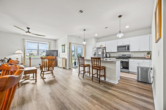 548 Hogwart Ln., Longs, SC 29568