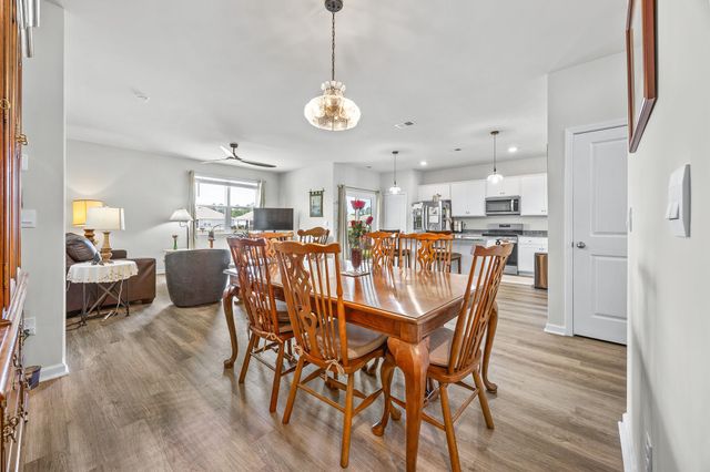 548 Hogwart Ln., Longs, SC 29568