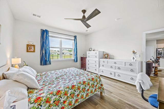 548 Hogwart Ln., Longs, SC 29568