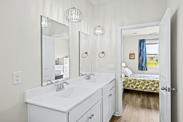 548 Hogwart Ln., Longs, SC 29568
