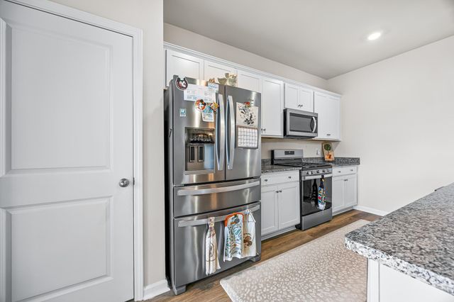 548 Hogwart Ln., Longs, SC 29568