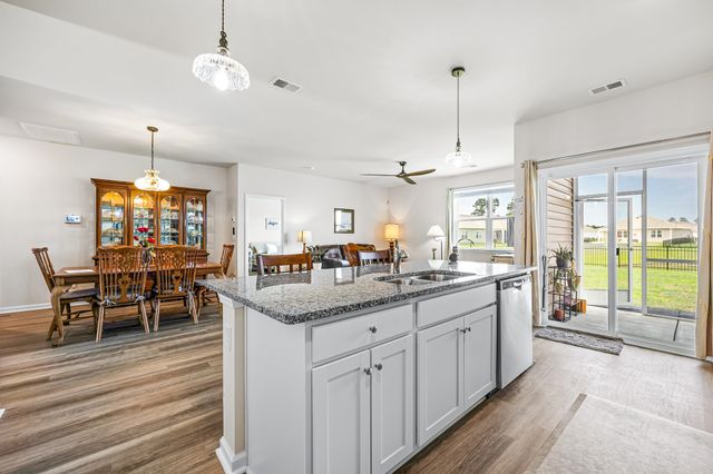 548 Hogwart Ln., Longs, SC 29568