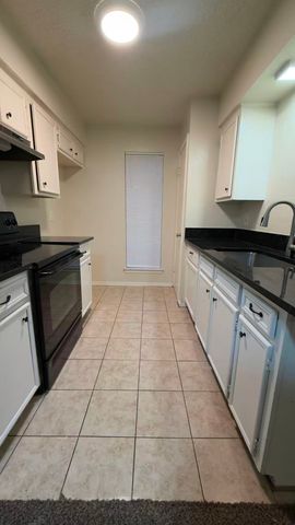 6216 Locust Street, Rowlett, TX 75089