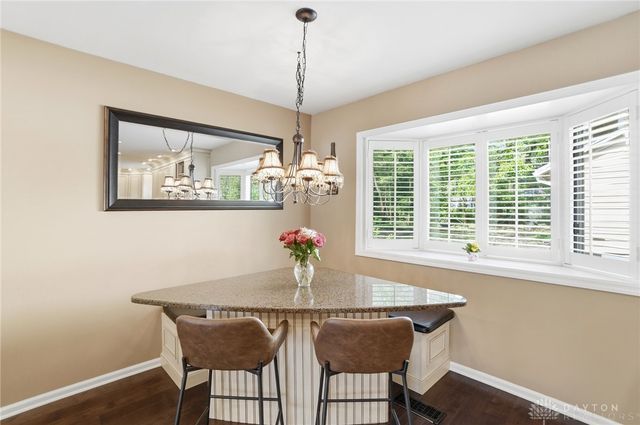 24 Peach Orchard Road, Oakwood, OH 45419