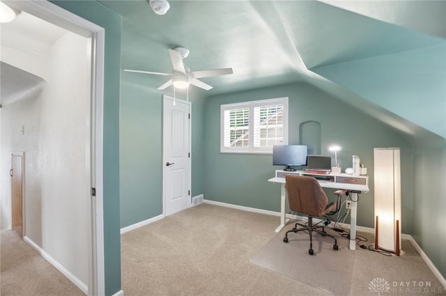 24 Peach Orchard Road, Oakwood, OH 45419
