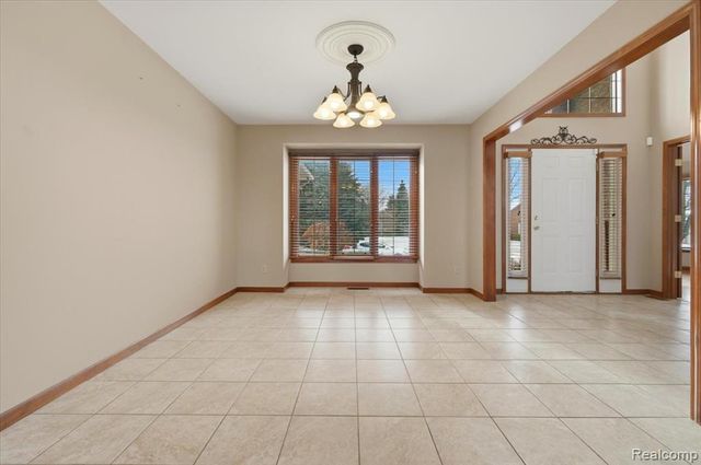 21797 Ambassador Drive, Macomb, MI 48044