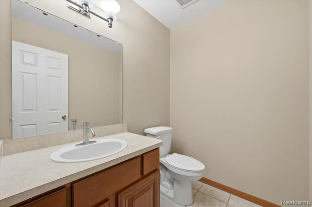 21797 Ambassador Drive, Macomb, MI 48044