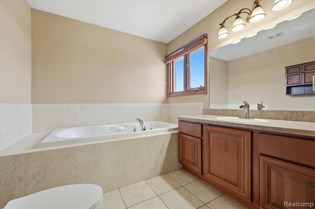 21797 Ambassador Drive, Macomb, MI 48044