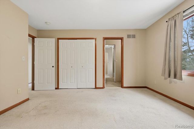 21797 Ambassador Drive, Macomb, MI 48044