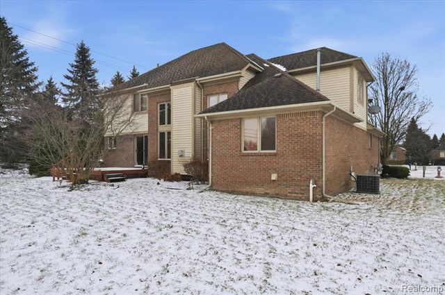 21797 Ambassador Drive, Macomb, MI 48044